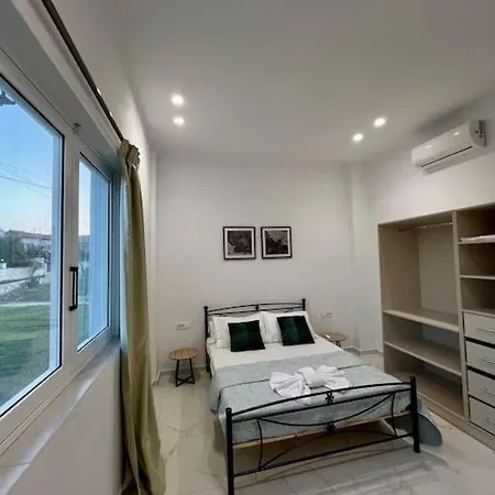 Marinos Villa